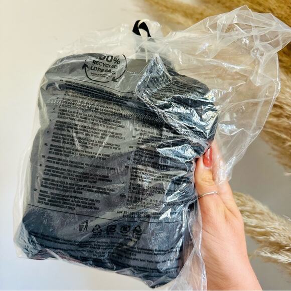 NEW ADIDAS Black White AG Packable Fold Up Backpack Zip Travel Pouch Bag Carryon - Picture 12 of 14